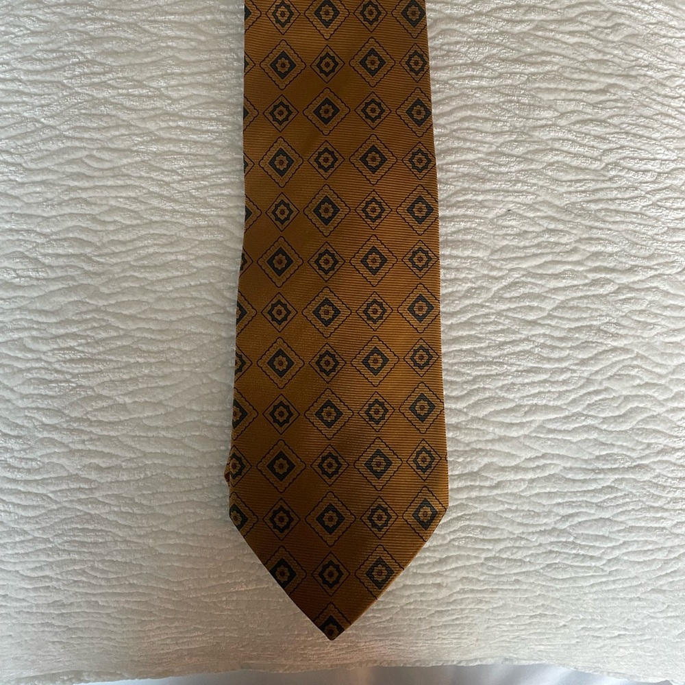 Men’s Brooks Brothers Tie ~ Pre-loved